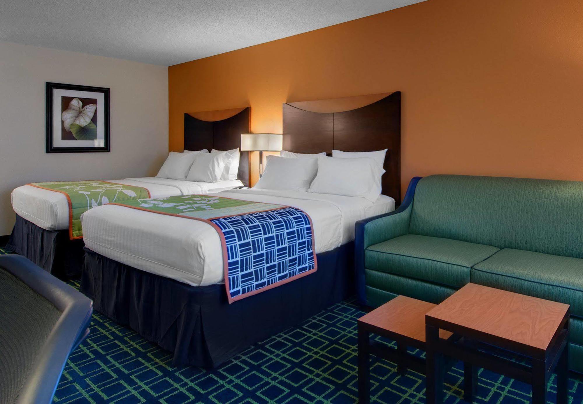 Hotel Fairfield & Airport Denver