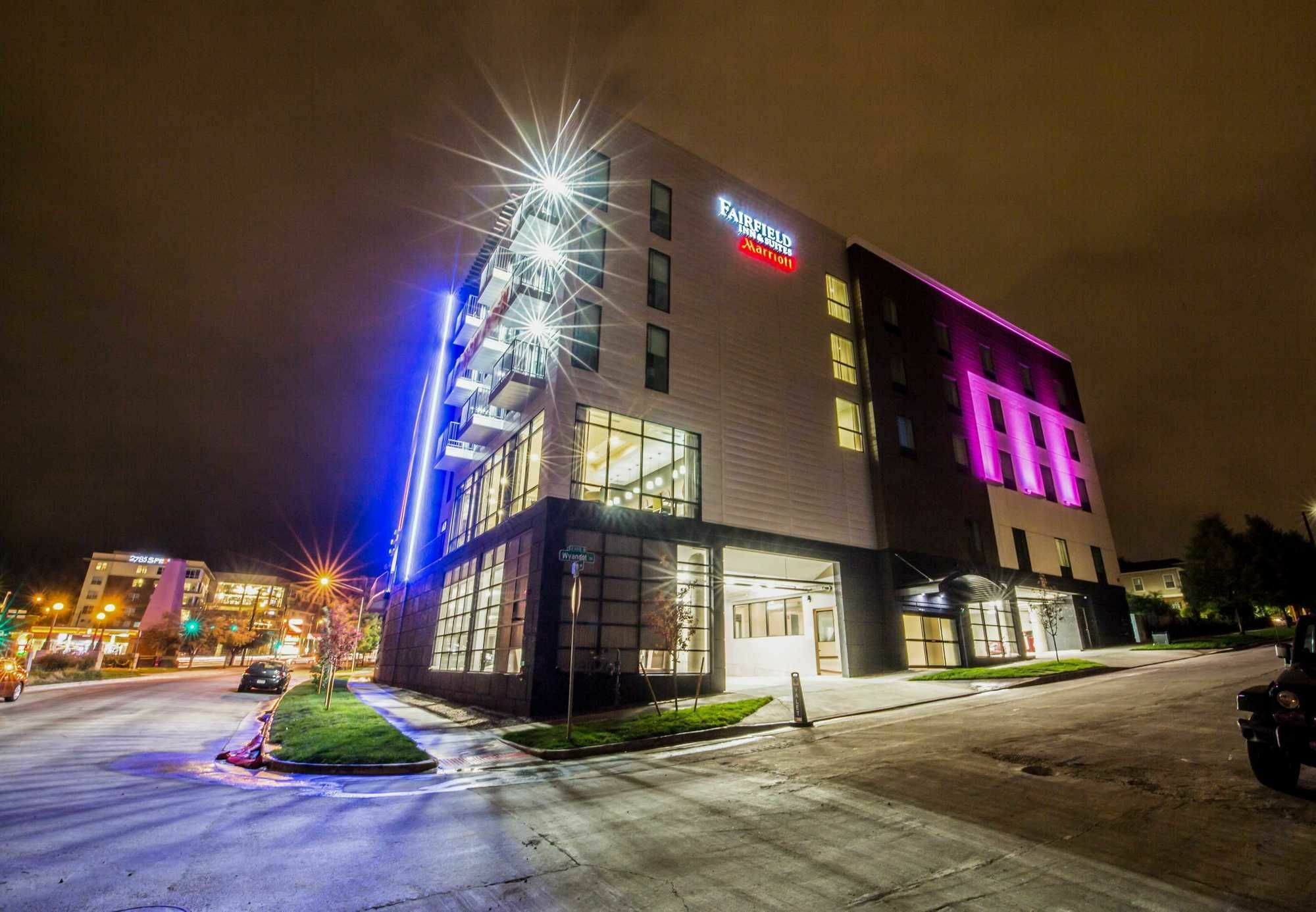 Hotel Fairfield & By Marriott Downtown