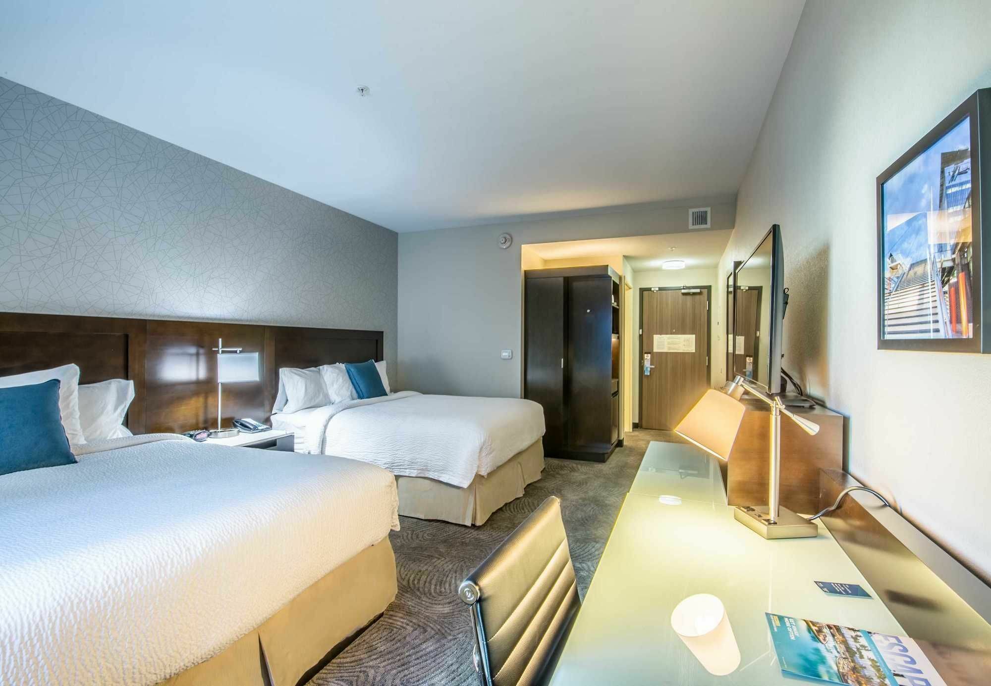Fairfield & By Marriott Downtown Denver