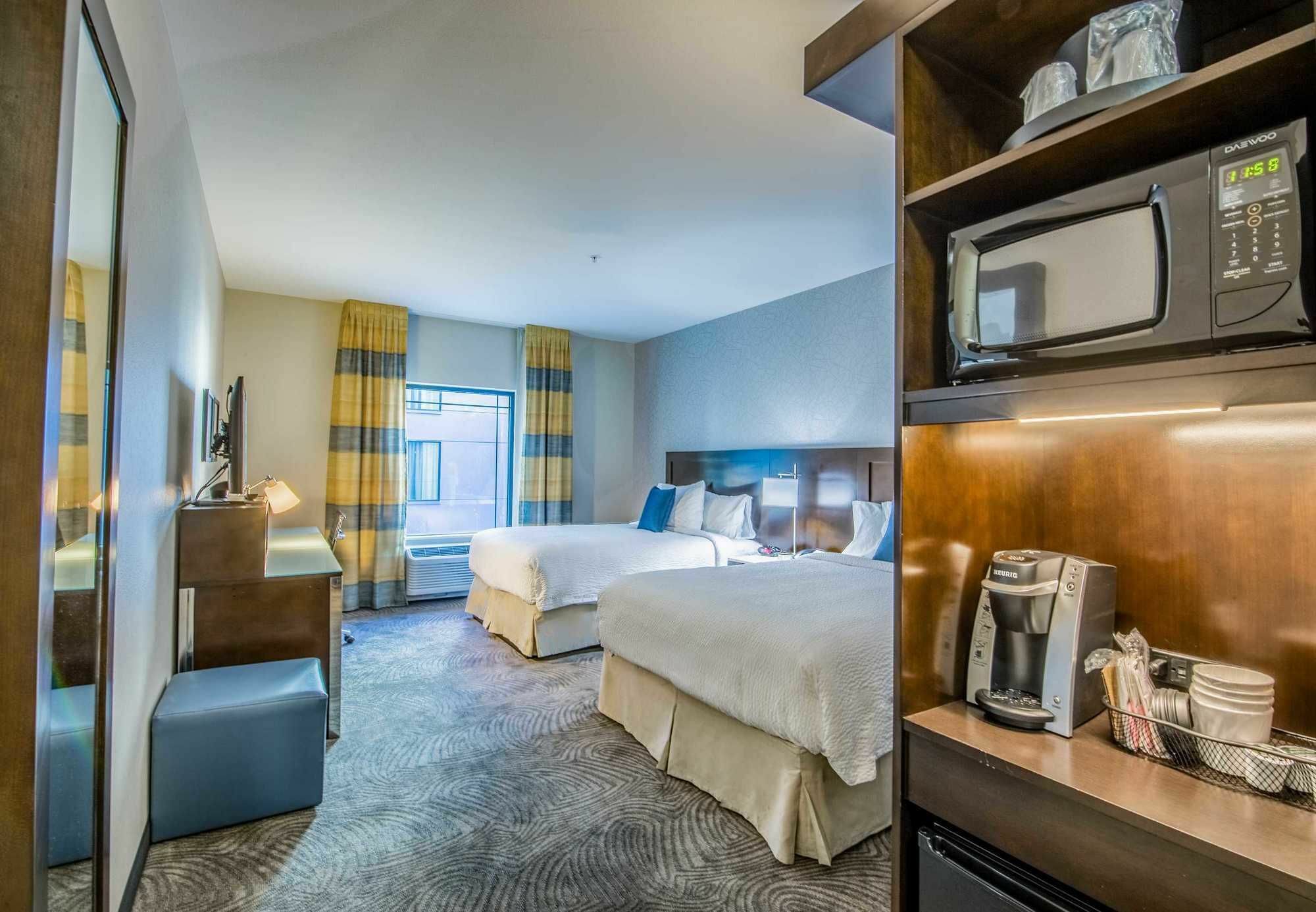Fairfield & By Marriott Downtown Hotel 3*