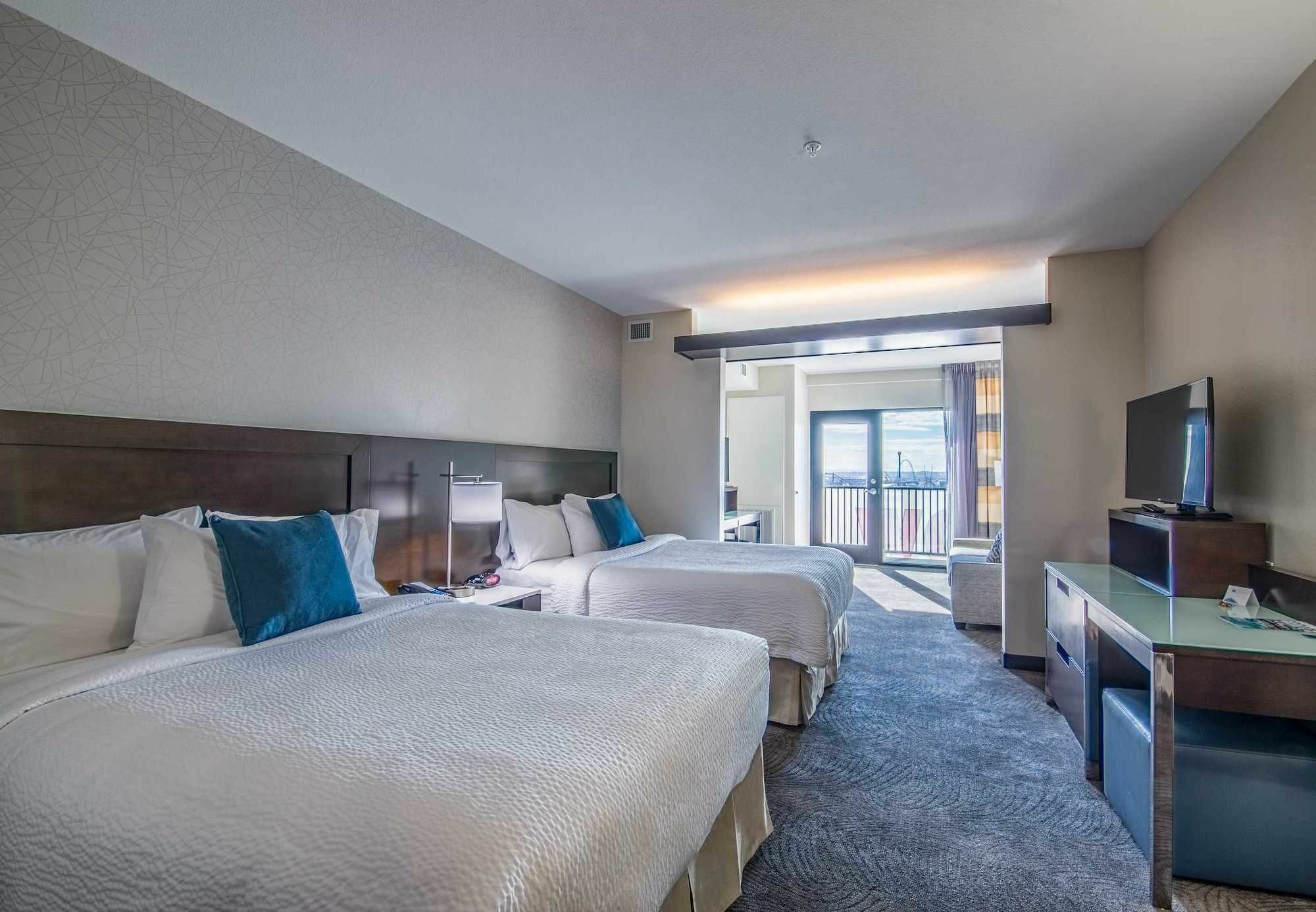 Fairfield & By Marriott Downtown