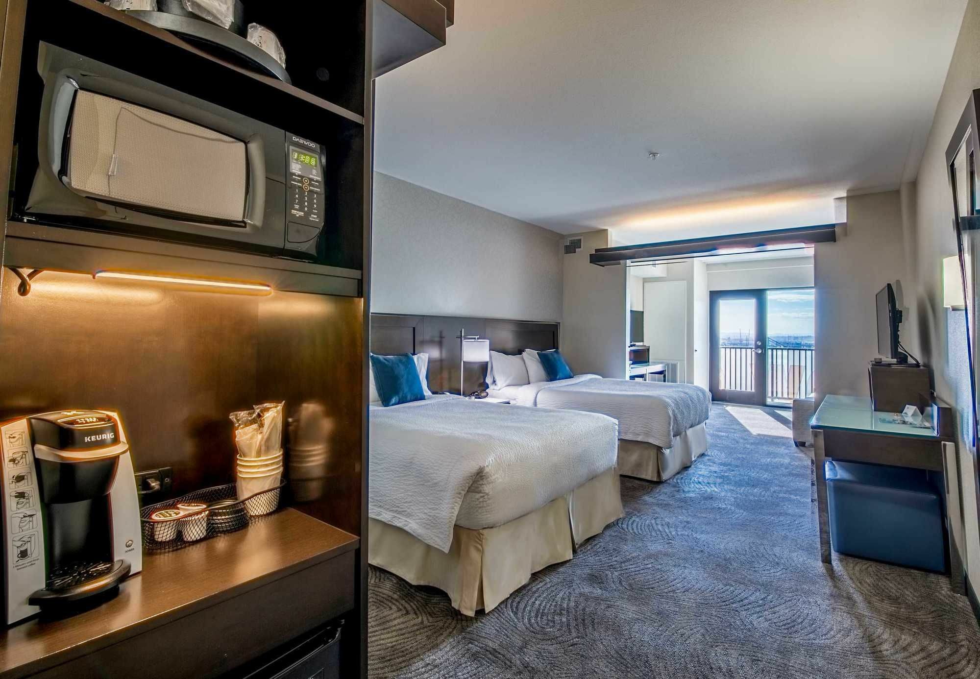 Fairfield & By Marriott Downtown Denver