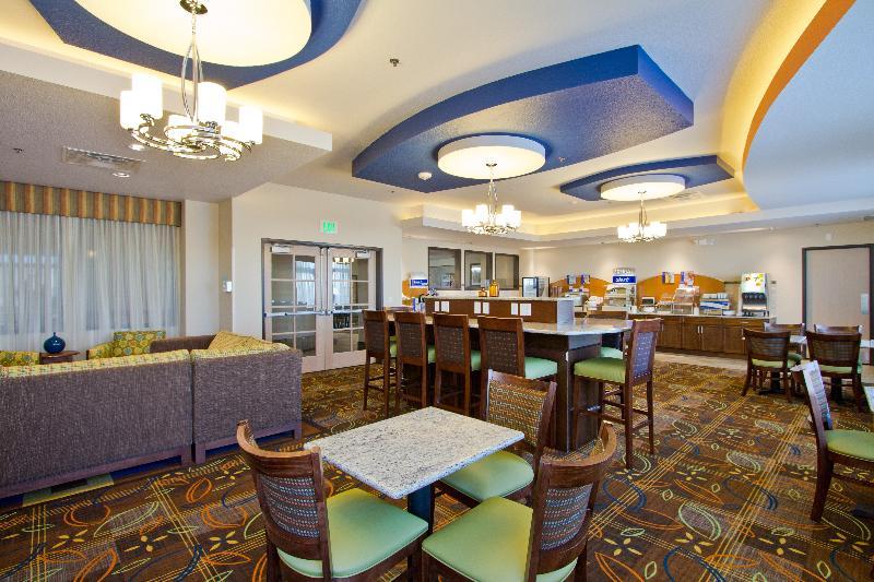 Hotel Express And East Peoria Street By Ihg Denver